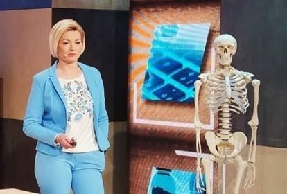 Pani Marlena swoją wiedzę, uśmiechem i podejściem do nauczania zaskarbiła sobie sympatię widzów.