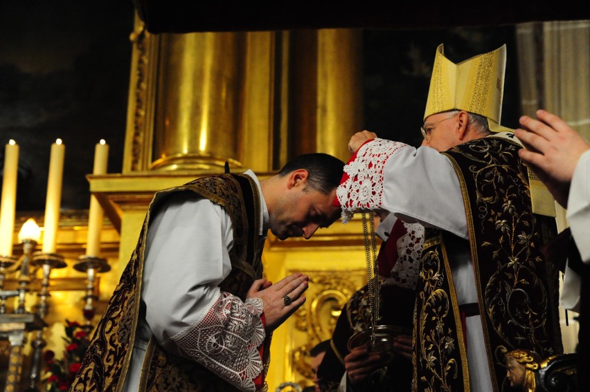 Kraków. Msza inauguracyjna nowego proboszcza Katedry Wawelskiej. Pojawili się m.in. Mateusz Morawiecki i Jarosław Kaczyński