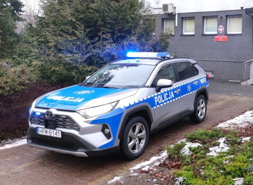 Policja w Mońkach ma nowy radiowóz. To Toyota Rav 4 [zdjęcia]