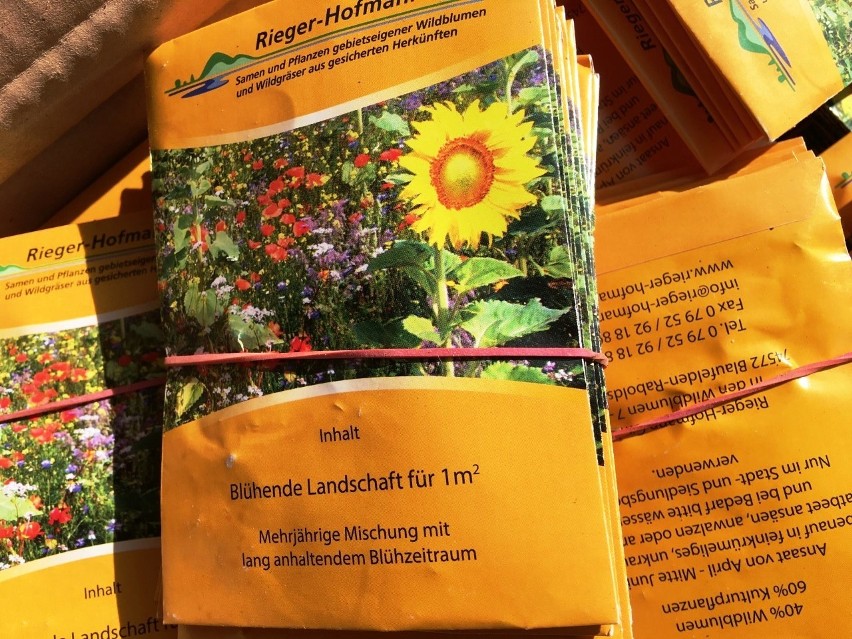 Szczyrk: parafia ewangelicka rozdaje nasiona kwiatów z niemieckiego Zetel