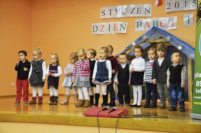 Szubińskie przedszkolaki pamiętały o swoich babciach i dziadkach