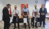 Bohaterscy listonosze z Podkarpacia docenieni przez ministra Jacka Sasina [WIDEO]