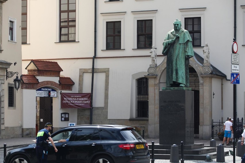 Zmiany w ruchu w centrum Krakowa. Odmienione zostanie też otoczenie pomnika Józefa Dietla