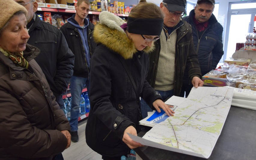 Mieszkańcy gminy Lipsko protestują przeciwko planom przebudowy drogi krajowej numer 79. - Projekt, jaki powstał to absurd drogowy - twierdzą