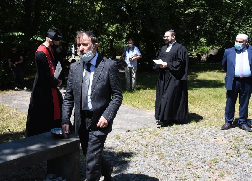 Na Cmentarzu Żydowskim w Kielcach modlono się za ofiary pogromu z 4 lipca 1946 roku [ZDJĘCIA] 
