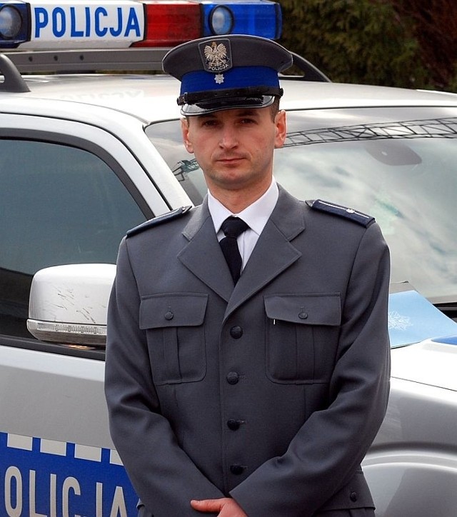 Aspirant Piotr Furman w policji służy od 12 lat.