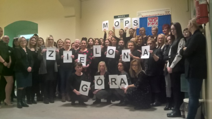 Protest pracownic MOPS Zielona Góra