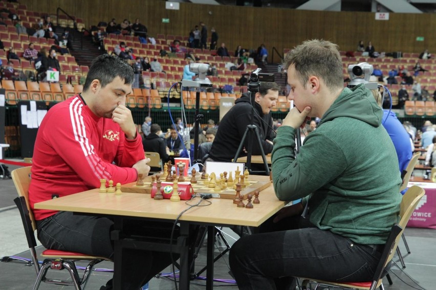 Turniej szachowy rozgrywany w 2021 roku w katowickim Spodku.
