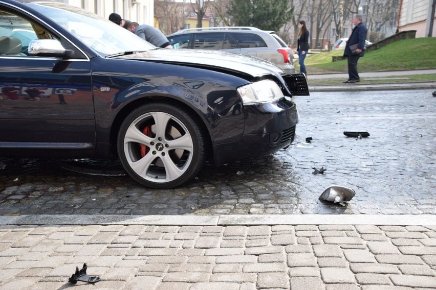 Białystok. Wypadek na ulicy Liniarskiego