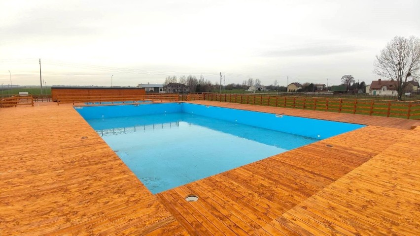 Baseny w Przasnyszu już otwarte. Odkryte baseny zostały oficjalnie otwarte 30.04.2023