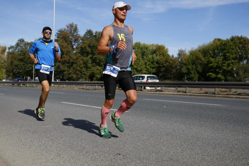 Uczestnicy Maratonu Warszawskiego 2018. Więcej zdjęć...