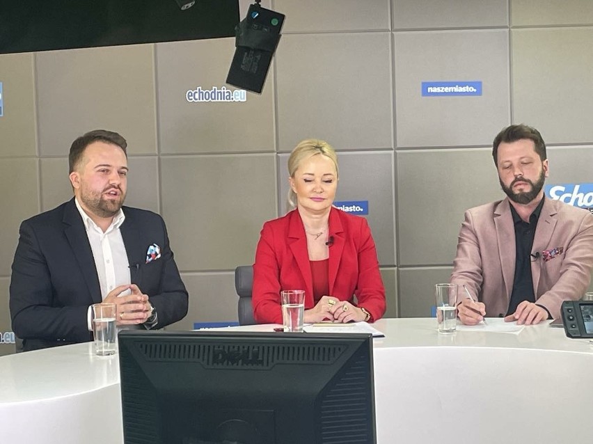 Debata kandydatów na prezydenta Starachowic, od lewej: Marek...