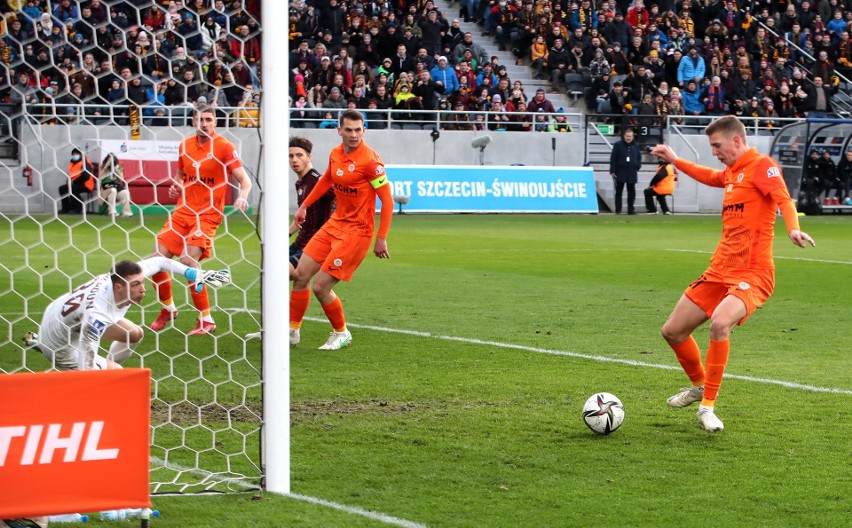 Pogoń Szczecin - Zagłębie Lubin 2:1. Progres w grze Miedziowych jest, ale wyników wciąż nie ma (Wynik, skrót, bramki, gole)