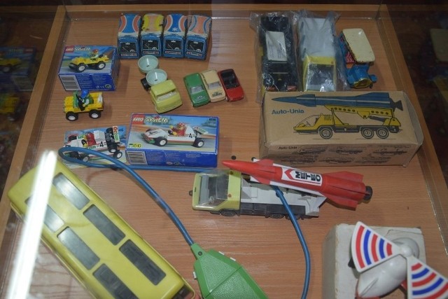Oto zabawki z dawnych lat. W PRL były to hity >>>>>