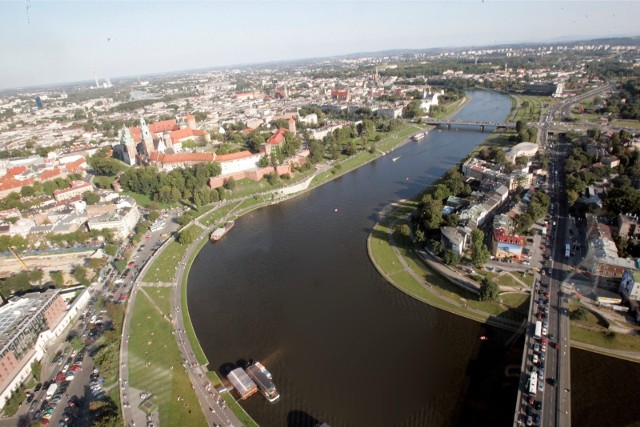 Kanał Krakowski zaplanowano jako odnogę Wisły omijającą zabytkowe centrum; po jego budowie Dębniki stałyby się wyspą. Zdjęcie wykonane dzięki uprzejmości TVN24.