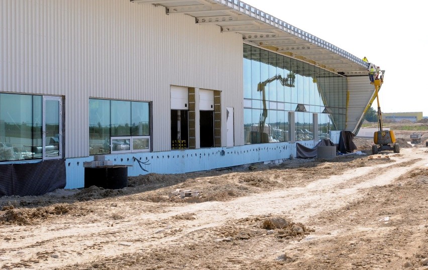 Terminal lotniska w Świdniku prawie gotowy (ZDJĘCIA)