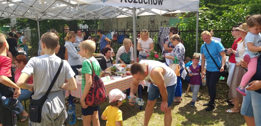 Kożuchów. Wielki festyn odbył się w Szkole Podstawowej nr 1. Jak co roku impreza zgromadziła wielu uczniów i ich bliskich [DUŻO ZDJĘĆ]