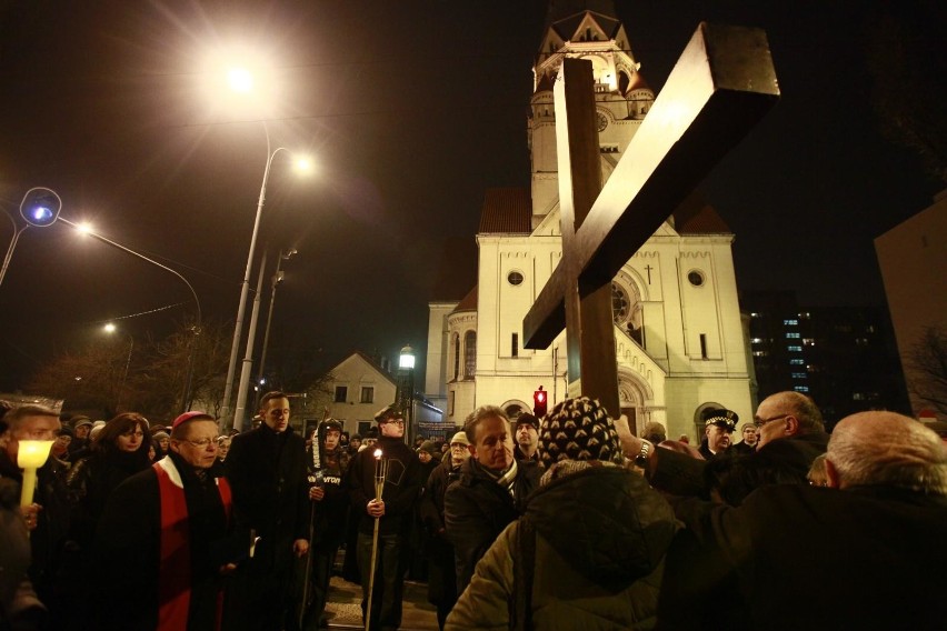 Arcybiskup Ryś przedłuża dyspensę, dziś Łódzka Ekumeniczna Droga Krzyżowa