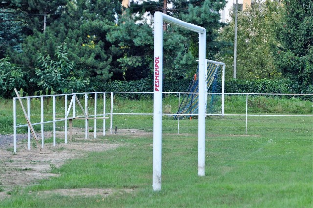 Boisko LKS Jawiszowice jest w przebudowie i czeka na jesienną premierę rozgrywek w IV lidze.