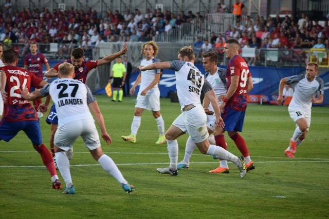 W I rundzie kwalifikacji Raków Częstochowa dwukrotnie pokonał Florę Tallinn - 1:0 u siebie i 3:0 na wyjeździe.