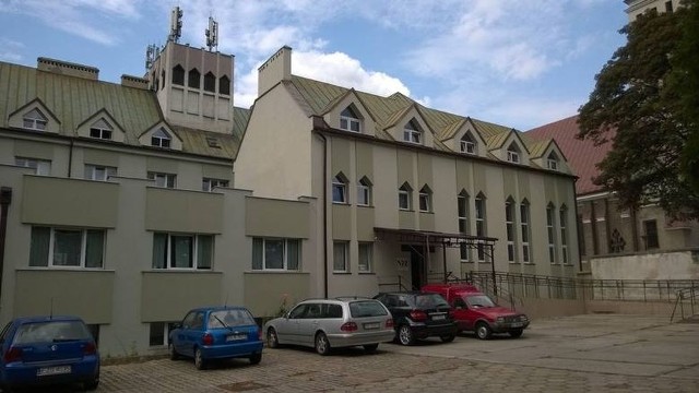 NFZ zerwał kontrakt z zakładem opiekuńczo-leczniczym Dom Pomocy Rodzinie przy ul. Liściastej