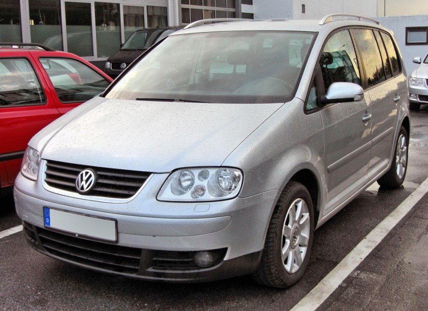 [*]Volkswagen Touran, nr rejestracyjny ST 1807G, rok...