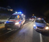 Nocny wypadek na drodze wojewódzkiej 967 pod Gdowem. Troje rannych