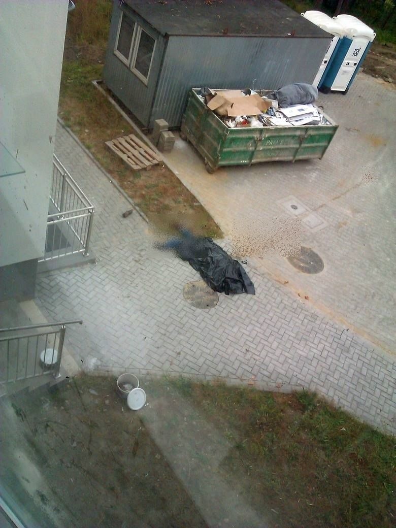 Samobójstwo w Białymstoku. Mężczyzna rzucił się z dachu...