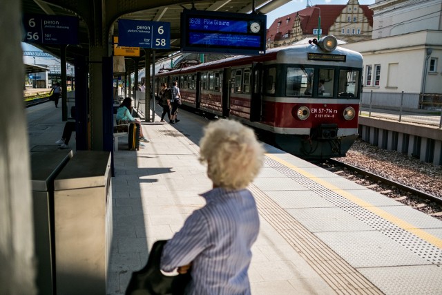 Dzięki interwencjom stowarzyszenia udało się m.in. zastosować lepszą nawierzchnię na peronach 4-6