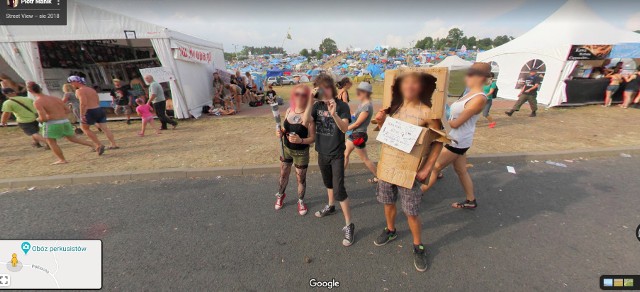 Kamera Google Street View w 2018 roku odwiedziła również Pol'and'Rock! Obiektyw złapał festiwalowiczów w najróżniejszych sytuacjach. Zobaczcie sami! WIDEO: PolAndRock Festival 2018 (Woodstock). Filip Chajzer: - Zostaję do końca, zamierzam zedrzeć gardło