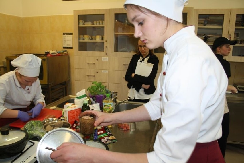 Nowy Targ: Uczniowie z "Wetu" zorganizowal szkolnego "MasterChefa" [ZDJĘCIA]