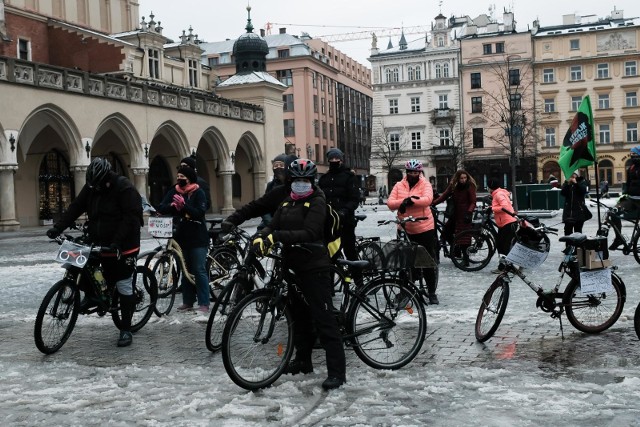 Manifestanci mają przejechać z Rynku Głównego do Parku Jordana