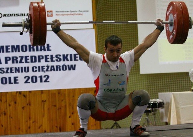 Łukasz Krawczyk uzyskał w dwuboju 300 kg.