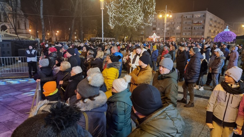 Częstochowianie witali Nowy Rok na Placu Biegańskiego