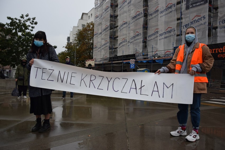 Organizacje lewicowe protestowały w Gdyni przeciwko wyrokom polskich sądów