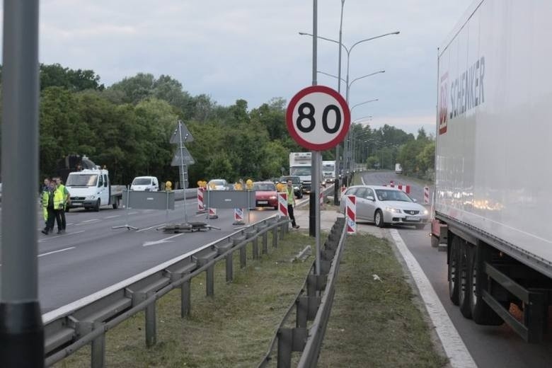 Poważne utrudnienia czekają nas przez weekend na...