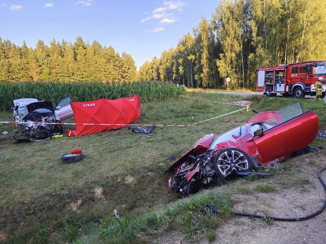 Tragiczny wypadek na trasie Sokółka - Dąbrowa Białostocka. Cztery osoby nie żyją