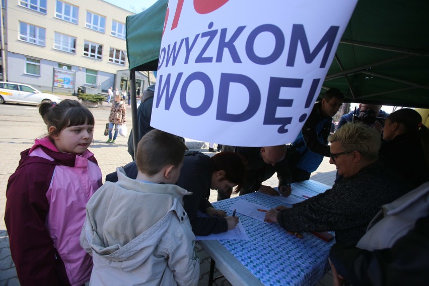 Protest w Mysłowicach przeciwko planowanym przez Miejskie...