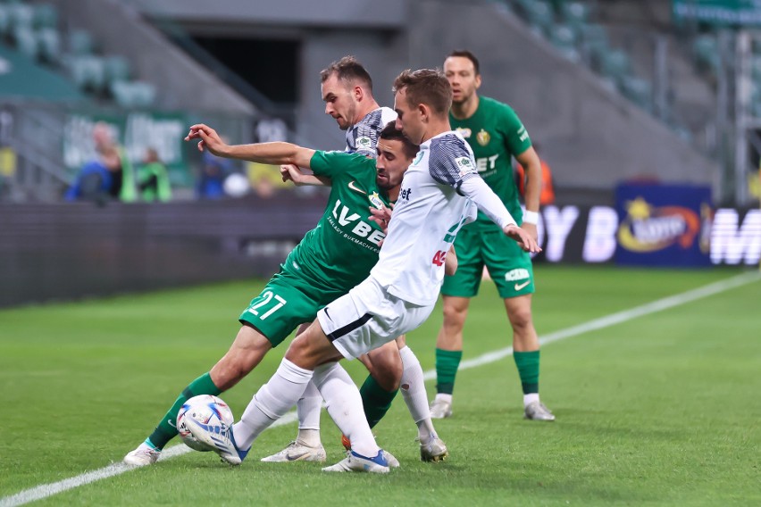 Śląsk Wrocław przegrał z Wartą Poznań 0:2 w meczu 11....