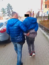 27-latek z Chojnic w Bydgoszczy okradał myjnie samochodowe, a potem w sklepie z nożem w ręku zażądał pieniędzy