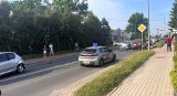 Zderzenie trzech samochodów w Tarnobrzegu na drodze wojewódzkiej 723. Poszkodowani w szpitalu. Policja apeluje o ostrożność. Zdjęcia   