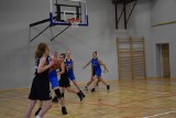 Zabytkowa sala gimnastyczna szkoły w Szprotawie jest jak nowa! Młodzież może trenować w bezpiecznych warunkach 