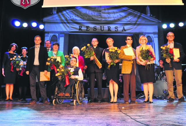 Laureaci konkursu Radom Obywatelski stanęli na scenie Resursy Obywatelskiej we wtorek podczas gali finałowej.