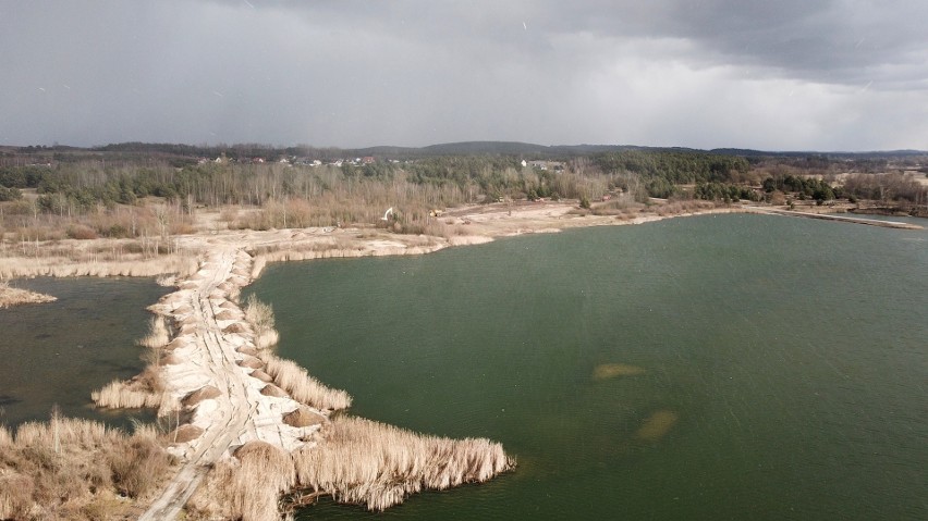 Wakacyjny kurort rośnie w Lipowicy pod Kielcami! Zobaczcie zdjęcia i film z drona