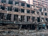 Rosjanie próbują przekupić mieszkańców Mariupola. Oferują pieniądze za oskarżenie Ukraińców o zniszczenia w mieście