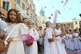 Boże Ciało w Lublinie. Procesja przeszła nową trasą (ZDJĘCIA, WIDEO)