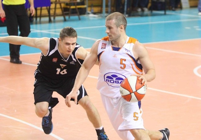 Piotr Kardaś w ostatnim meczu z GKS Tychy grał krócej z powodu bólu pleców. Jutro będzie już w pełni sił