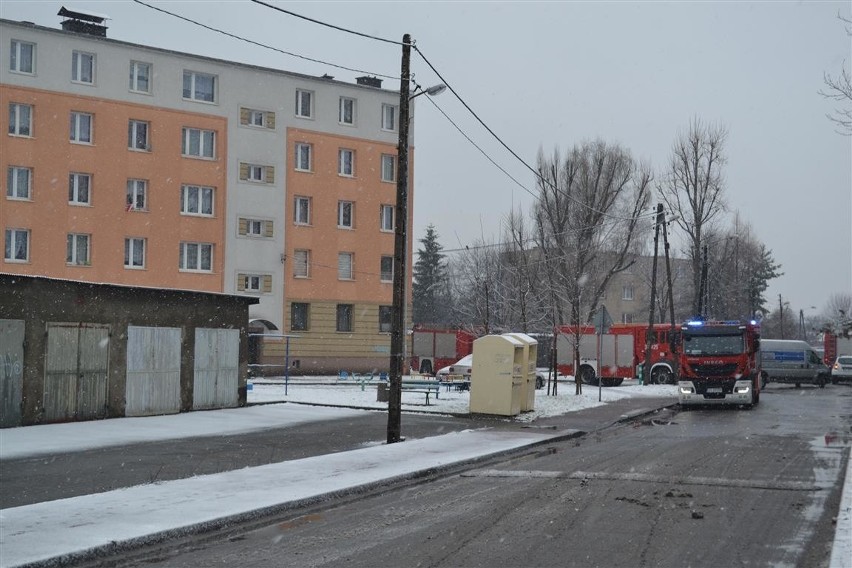 Częstochowa: Na Rakowie znów śmierdzi. Mieszkańcy wezwali strażaków [ZDJĘCIA]