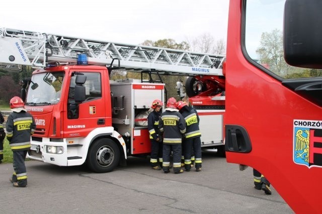 Strażacy z Chorzowa ewakuowali pasażerów "Elki"