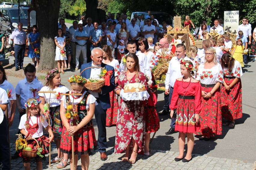 Mieszkańcy Wrzaw (gmina Gorzyce) w powiecie tarnobrzeskim...